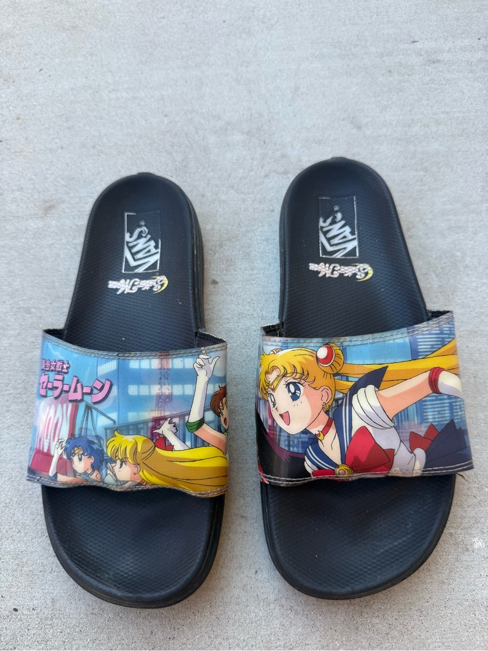 Vans x Sailor Moon Classic Black Slides GUC Men’s Size 8 or 7.5